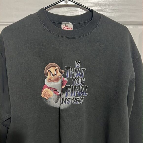 🔥🔥Vintage Disney Grumpy “Is That Your Final Answer?” Graphic Sweatshirt - Sz M - Picture 3 of 6